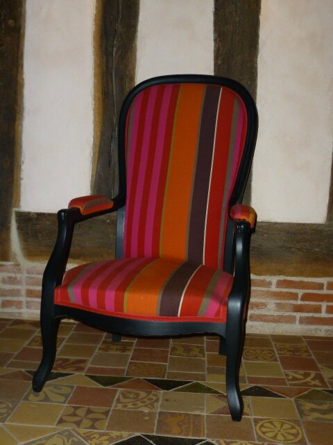 Fauteuil Voltaire de face