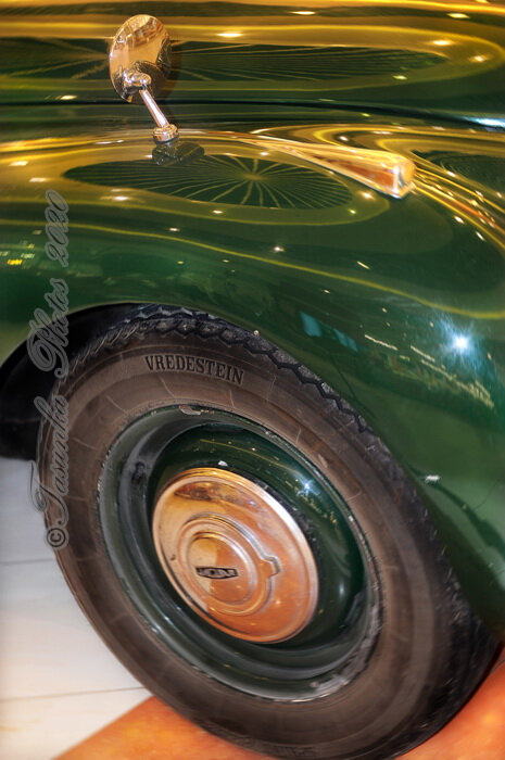 JaguarXK120_copyrightTasunka2018_ (2)