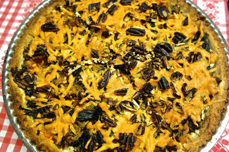 tarte aux champignons des bois, châtaignes, mimolette et noix de pécan