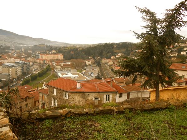 vue St-Cham depuis colline St-Ennemond 3 (24 déc 2012)