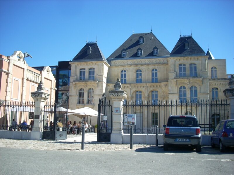 Château de la Buzine 046