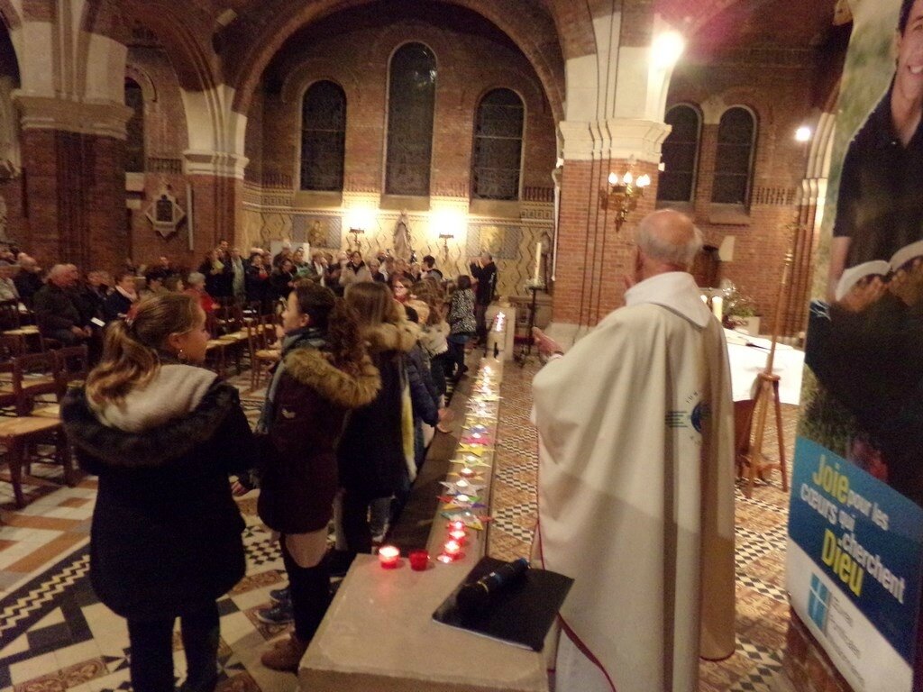 2017-12-24-veillée Noël-LE DOULIEU (38) (Copier)
