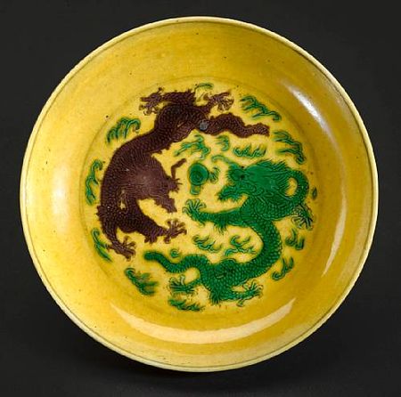 A_green_and_aubergine_glazed_yellow_ground_dragon_dish
