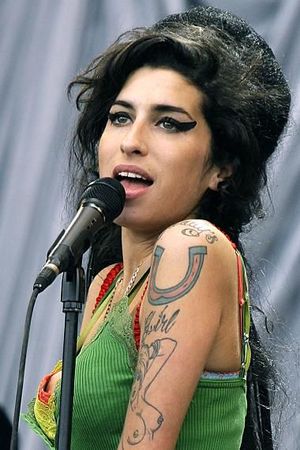 90654460_Amy_182944i