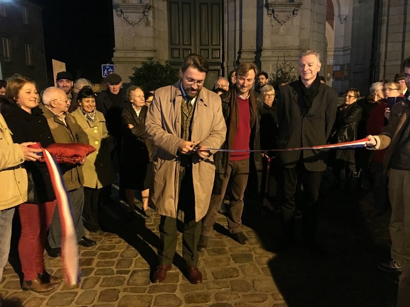 inauguration fontaine place Saint-Gervais Avranches 18 décembre 2015 David Nicolas maire inauguration