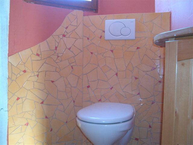 Toilettes suspendues.