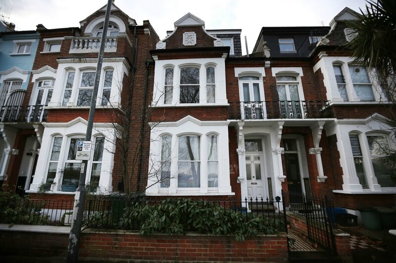 Elm-Guest-House-in-Barnes-Picture