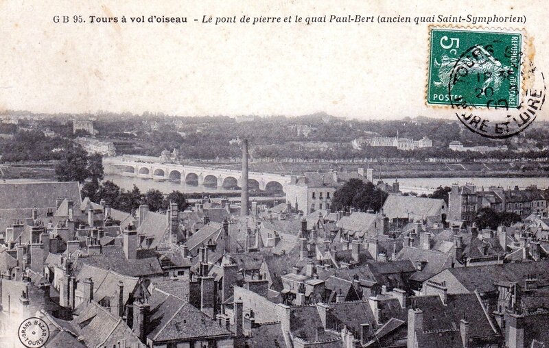 1918-01-11-tours-cpa-le-pont-de-pierre-et-le-quai-paul-bert-annee-1907