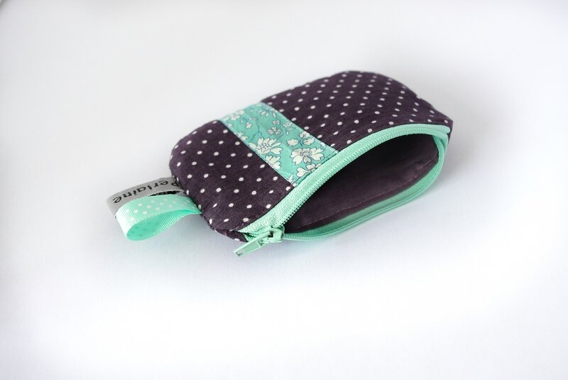 porte monnaie violet foncé pois blanc liberty vert menthe ouvert