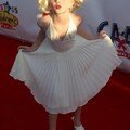 Elle <b>Fanning</b> déguisée en Marilyn