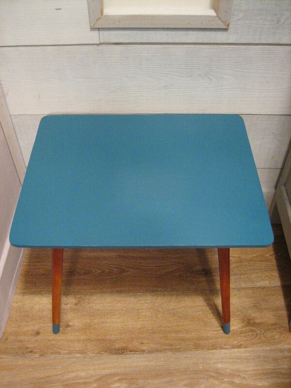 table bleu canard 002