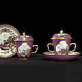 Meissen. Paire de <b>gobelets</b> <b>couverts</b> et leur soucoupe, XVIIIe siècle, vers 1740