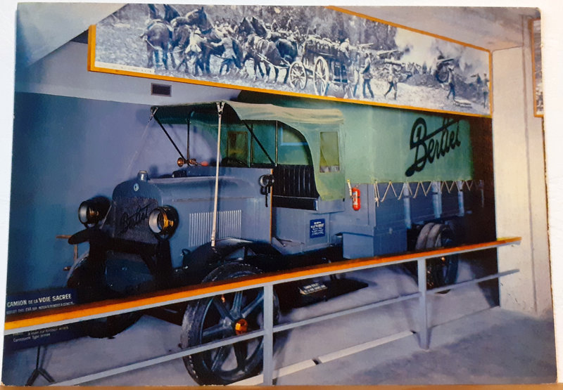 Verdun le mémorial - camion Berliet de la voie sacrée 114 V