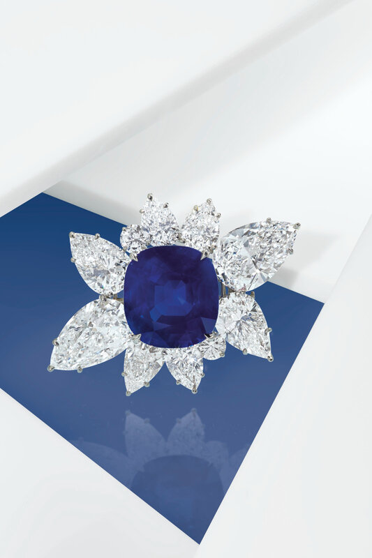 2020_NYR_18991_0170_004(an_extraordinary_sapphire_and_diamond_bracelet_d6295931030848)