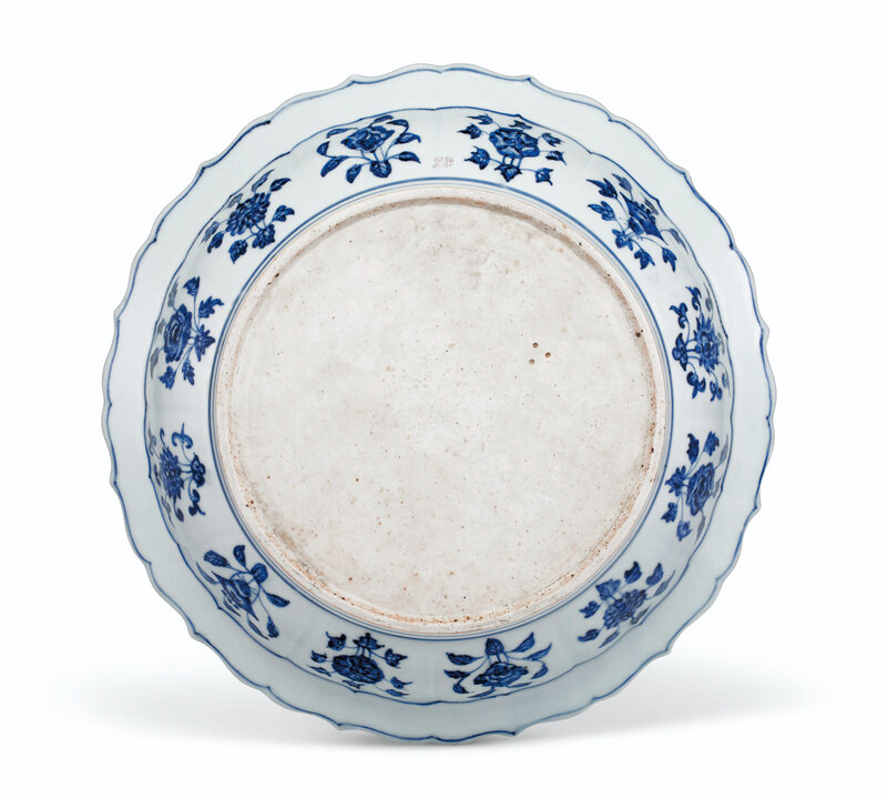 2020_NYR_18823_1551_001(an_important_blue_and_white_barbed_auspicious_flower_dish_with_the_mar025149)