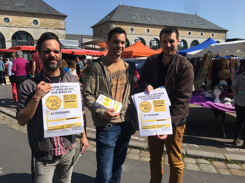 collectif citoyen_RIC_ Référendum d'Initiative Citoyen_ sud_Manche_Avranches_2019_David Vallée_Mickael_Stefan_place du marché_2019_flyer