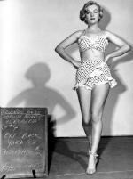 1951-04-05-LoveNest-test_costume-renie-mm-100-1