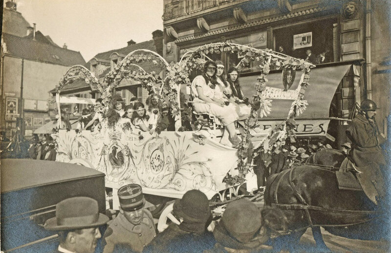 1923 04 02 Belfort CPhoto Cavalcade Mi carême 1923 La Belfortaine JC R