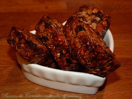 Barres_de_c_r_ales_amandes_et_raisins3