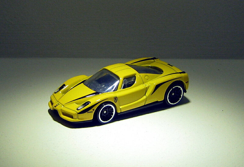 Ferrari enzo (Hotwheels 2012)