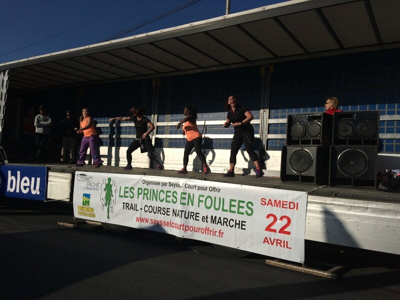 Echauffement Zumba avec Dynamics