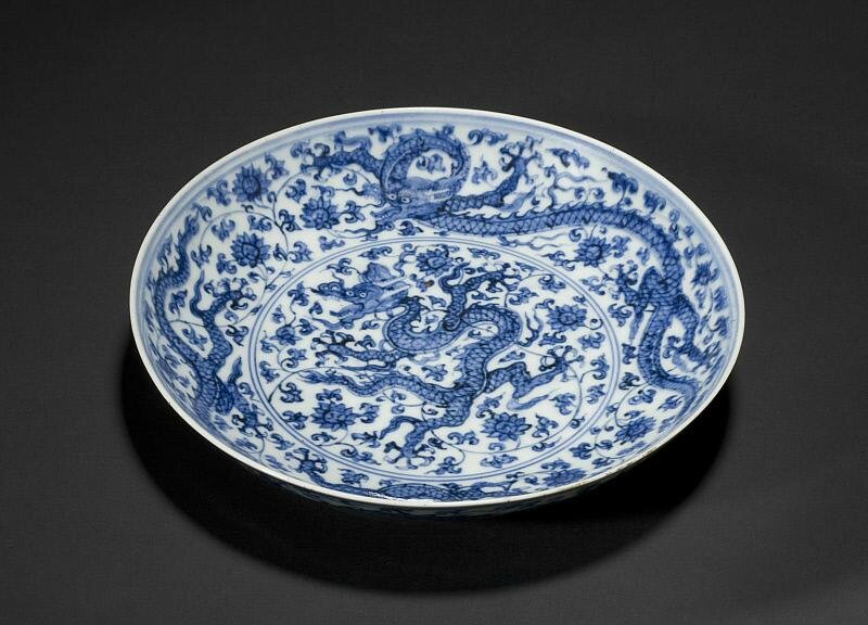 Dish with dragons among lotus, Ming dynasty (1368-1644), Zhengde mark of the period (1506-1521)