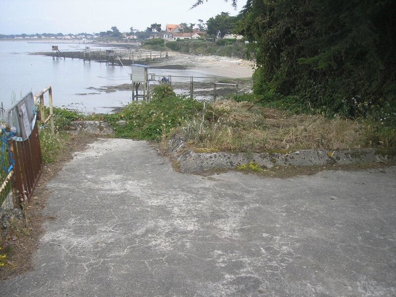 Du toit d'une casemate surveillant l'entrée du port