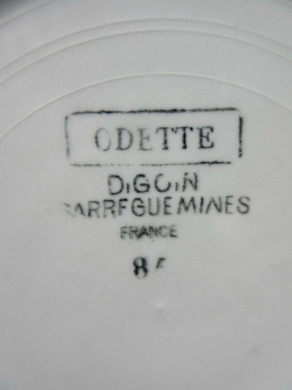 ODETTE assiette plate dessous