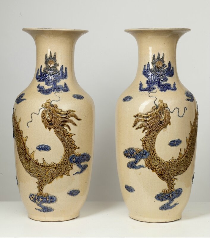Paire de vases, Manufacture de Bát Tràng, 18° siècle