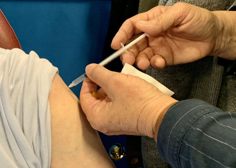 VACCINATION AUMALE 28 AVRIL 2021 injection