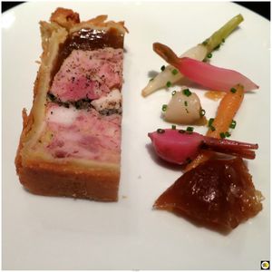 Pâté de canard en croûte - filet, foie gras, truffe noire (1)