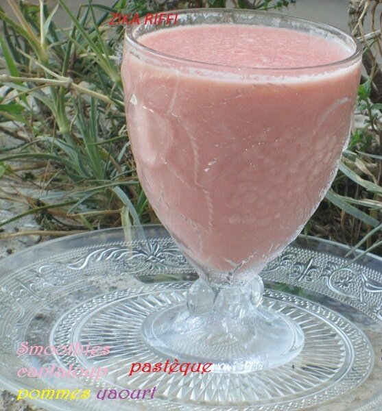 smoothiee cantaloup, pastèque, pomme, yaourt3 [800x600]01