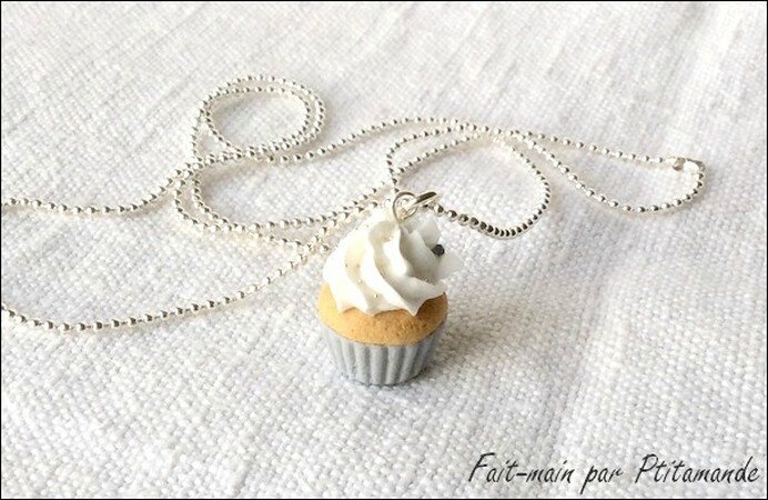 Collier cupcake gris