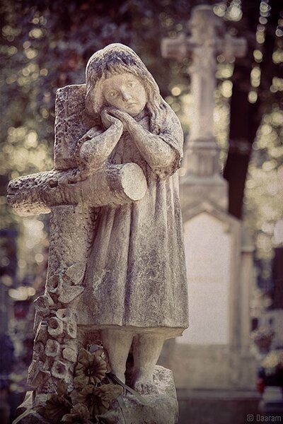 Angel-of-Krakow_2_Daaram