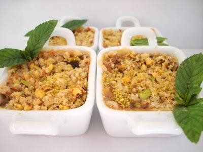 crumble-de-peches-aux-pistaches