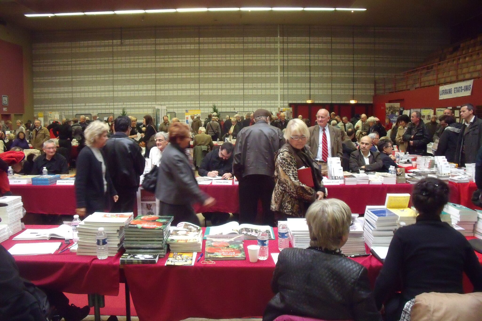 Dans les allées du Salon
