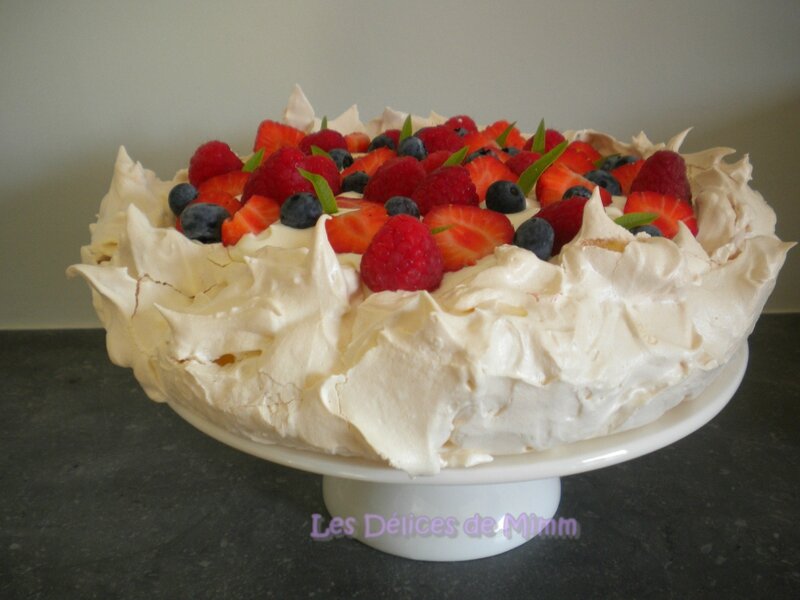 Pavlova aux fruits rouges 4