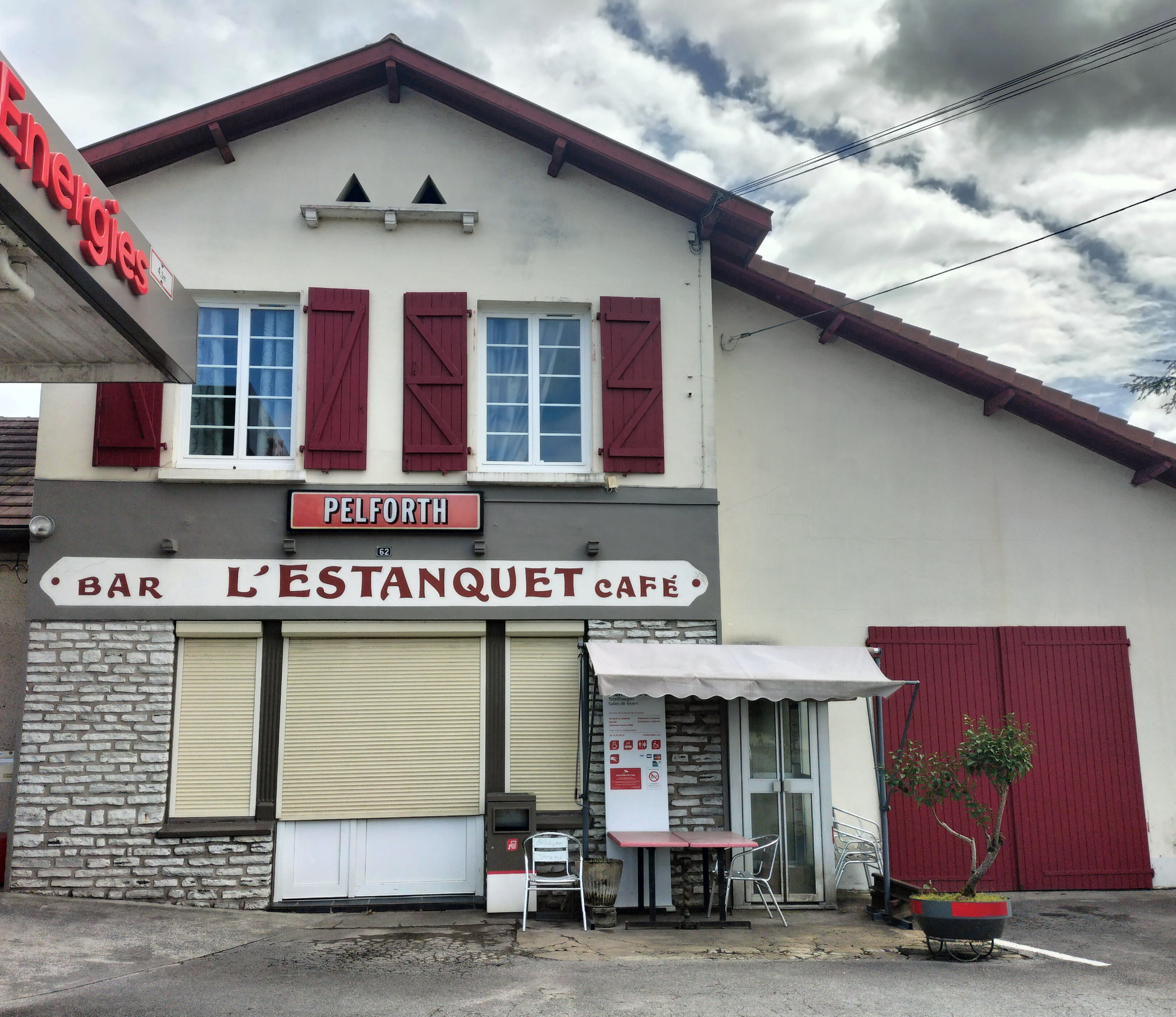 Salies-de-Béarn, bar l'Estanquet (64)