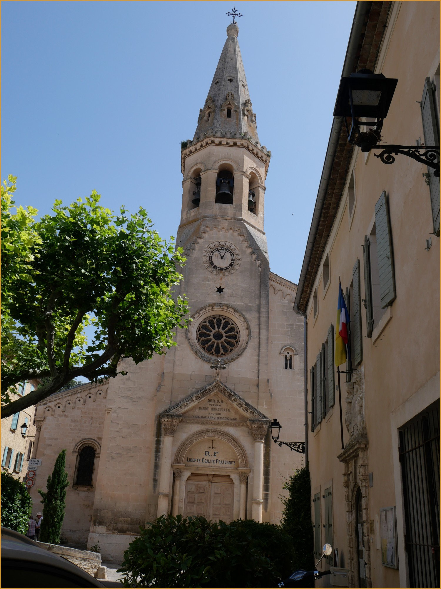 st_saturnin_des_apt