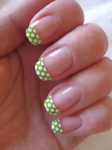 20130325 nail art vert à pois blanc pâques (3)