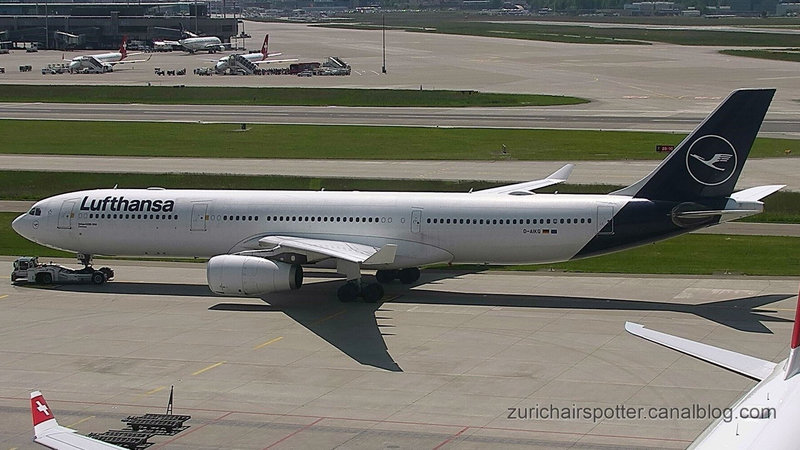 Airbus A330-343 (D-AIKQ) Lufthansa+