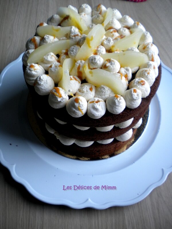 Naked cake chocolat, poires et caramel au beurre salé 2
