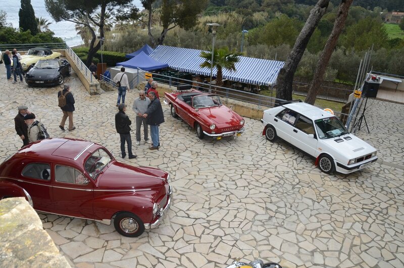 001 Salon véhicules anciens et modèles réduits -30-mars-2013