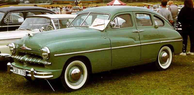 1951_Ford_Vedette_Fordor_Sedan_CRB178