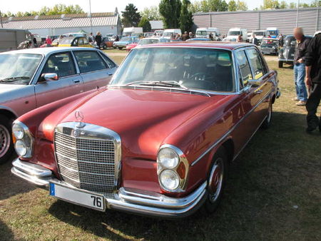 Mercedes300SEL6