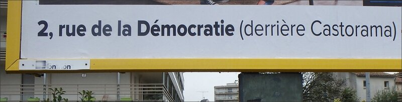 rue de la democratie Casto