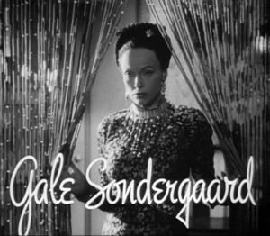 Gale_Sondergaard_in_The_Letter_trailer