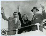 1954-01-29-San_Francisco-02-airport-041-1-press-1a