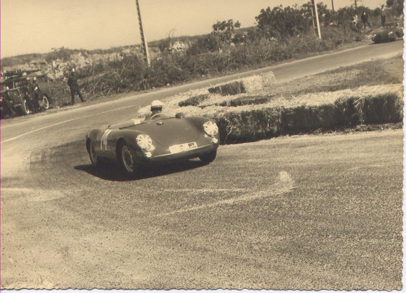 1955_1_re_victoire_sur_Porsche_Circuit_Tanger_