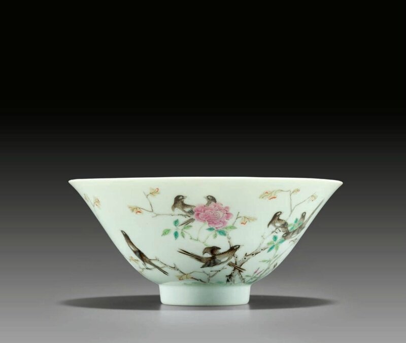 A very rare famille rose ‘magpie’ bowl, Daoguang six-character seal mark in underglaze blue and of the period (1821-1850)